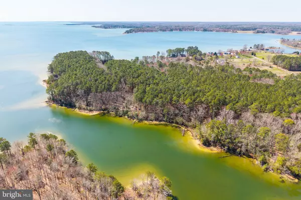 Reedville, VA 22539,0 FOX POINT ROAD