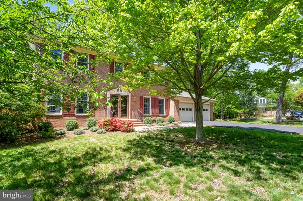 Fairfax, VA 22033,4306 BIRCH POND LN