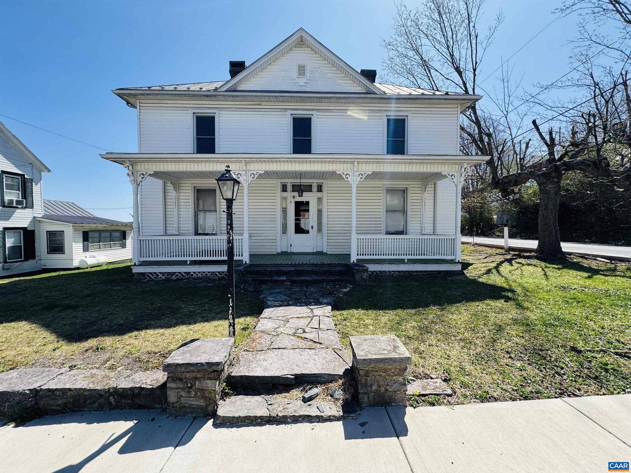 Greenville, VA 24440,80 MAIN ST