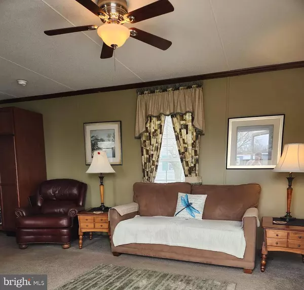 Wilmington, DE 19808,813 9TH AVE #483