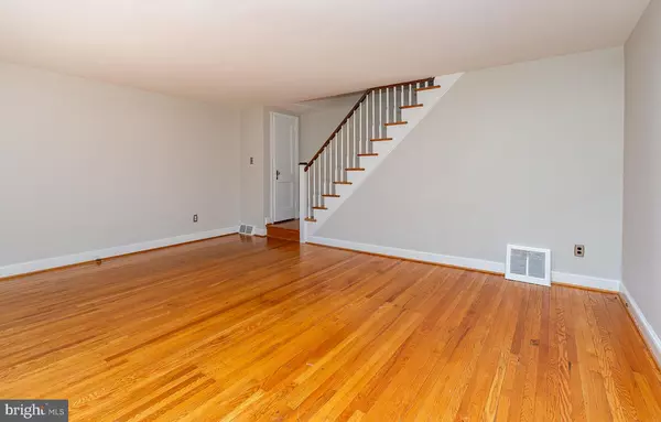 Havertown, PA 19083,222 PICKWICK RD