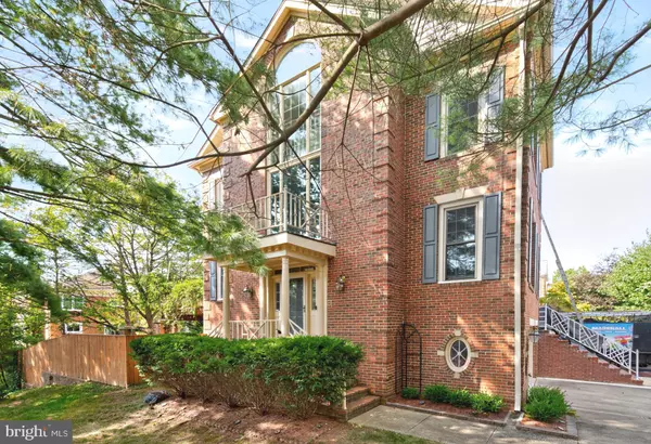 Rockville, MD 20850,9963 FOXBOROUGH CIR