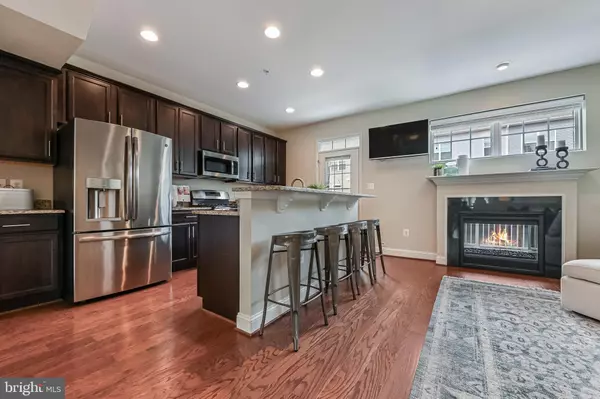 Annapolis, MD 21401,110 VANGUARD LN