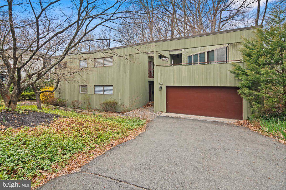 Princeton, NJ 08540,140 LAUREL RD