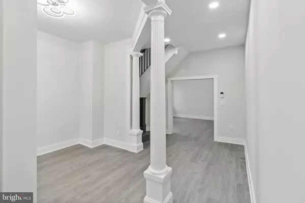 Baltimore, MD 21215,4033 PARK HEIGHTS AVE