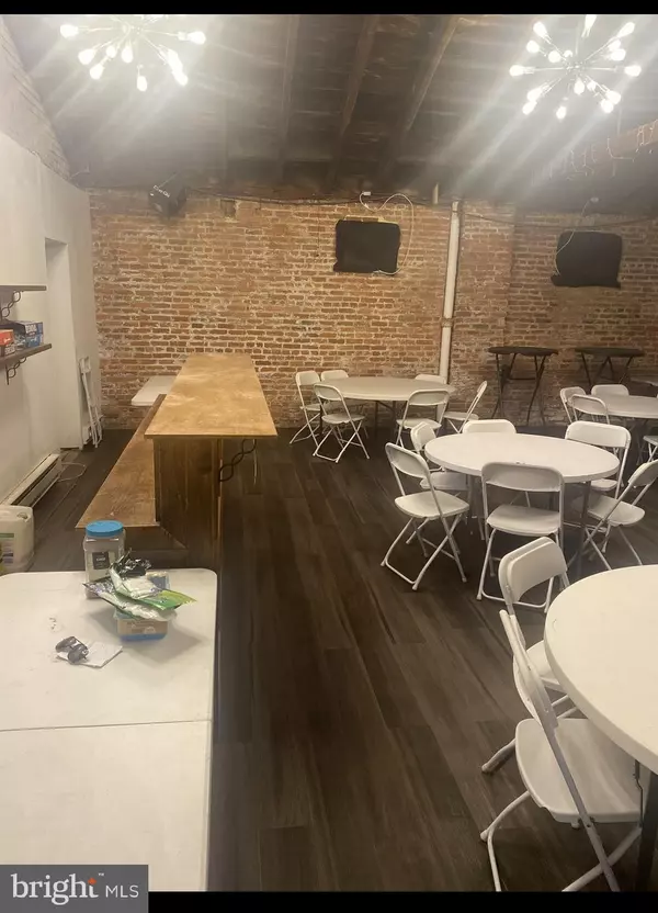 Philadelphia, PA 19141,5120 N 10TH ST