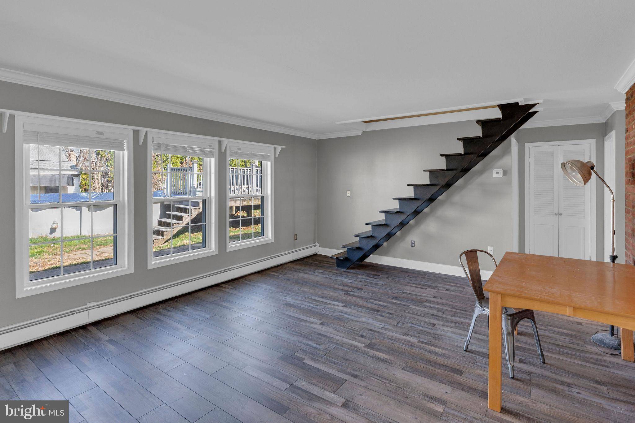 Levittown, PA 19055,21 HONEYSUCKLE LN