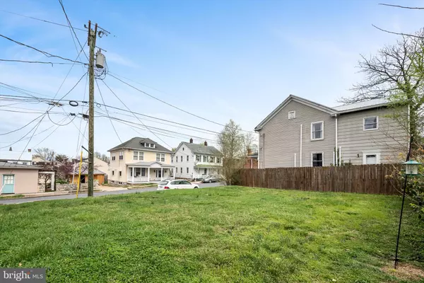 Winchester, VA 22601,402 S LOUDOUN ST #5