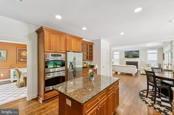 Bethesda, MD 20814,5705 KINGSWOOD RD