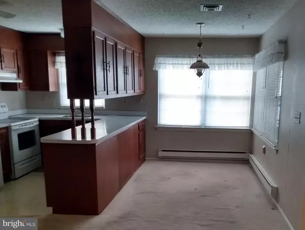 Southampton, NJ 08088,218 HUNTINGTON DR