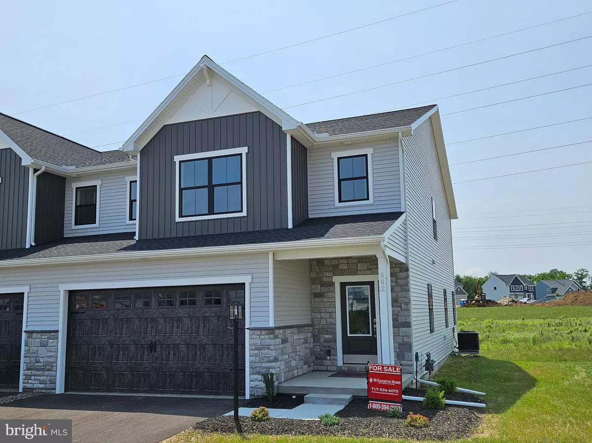 Mechanicsburg, PA 17055,662 BRITTANY DRIVE