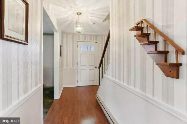 Chalfont, PA 18914,9 BEECHWOOD DR