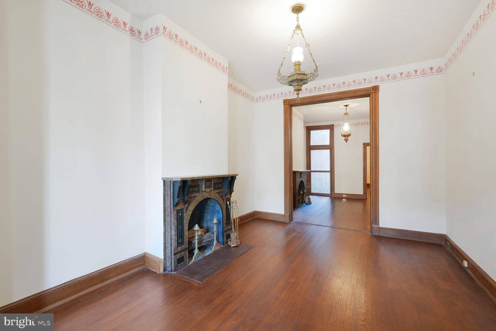 Washington, DC 20009,1516 T ST NW