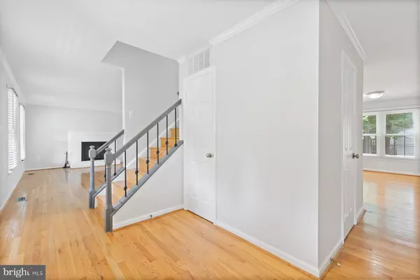 Burke, VA 22015,5601 DOOLITTLE ST