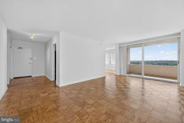 Chevy Chase, MD 20815,5500 FRIENDSHIP BLVD #2117N