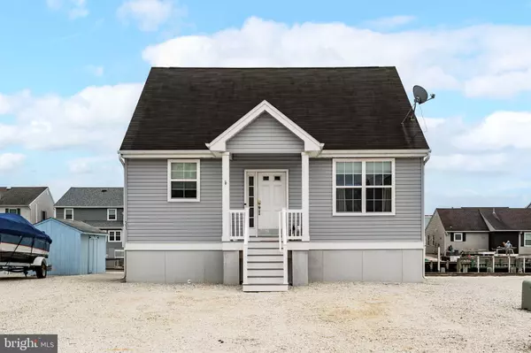 Manahawkin, NJ 08050,31 GEORGE DR