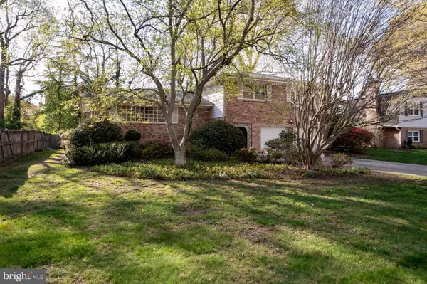 Alexandria, VA 22306,7508 MILWAY DR