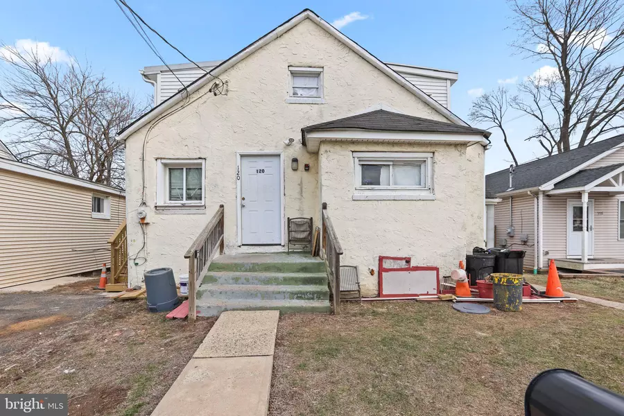 120 ROBBINS AVE, Trenton, NJ 08638