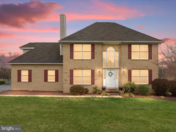 768 PHEASANT HILL RD,  Summit Point,  WV 25446