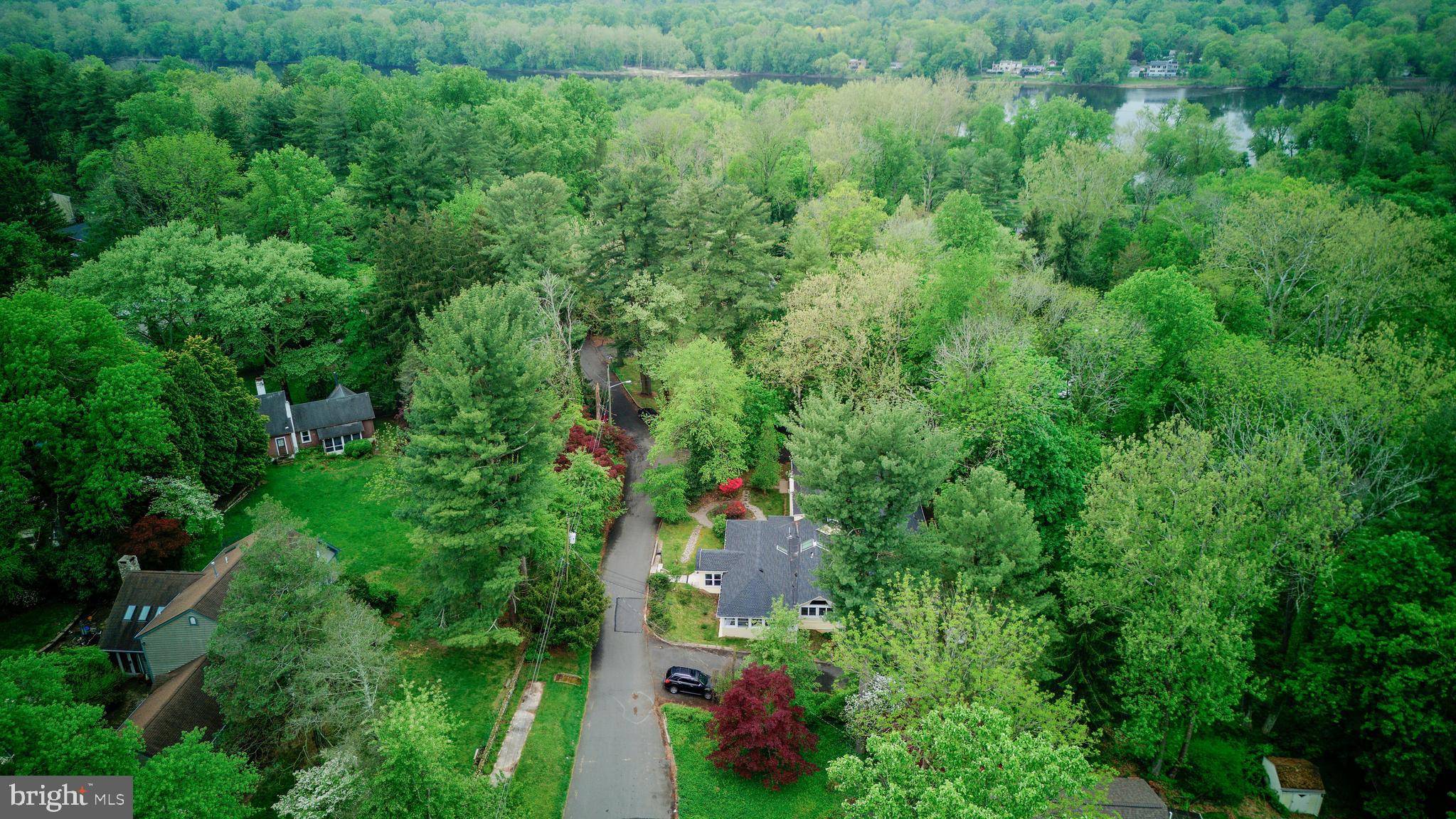 Ewing, NJ 08628,24 MONTAGUE AVE