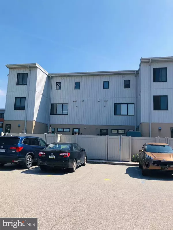 Philadelphia, PA 19123,925 MOUNT VERNON ST