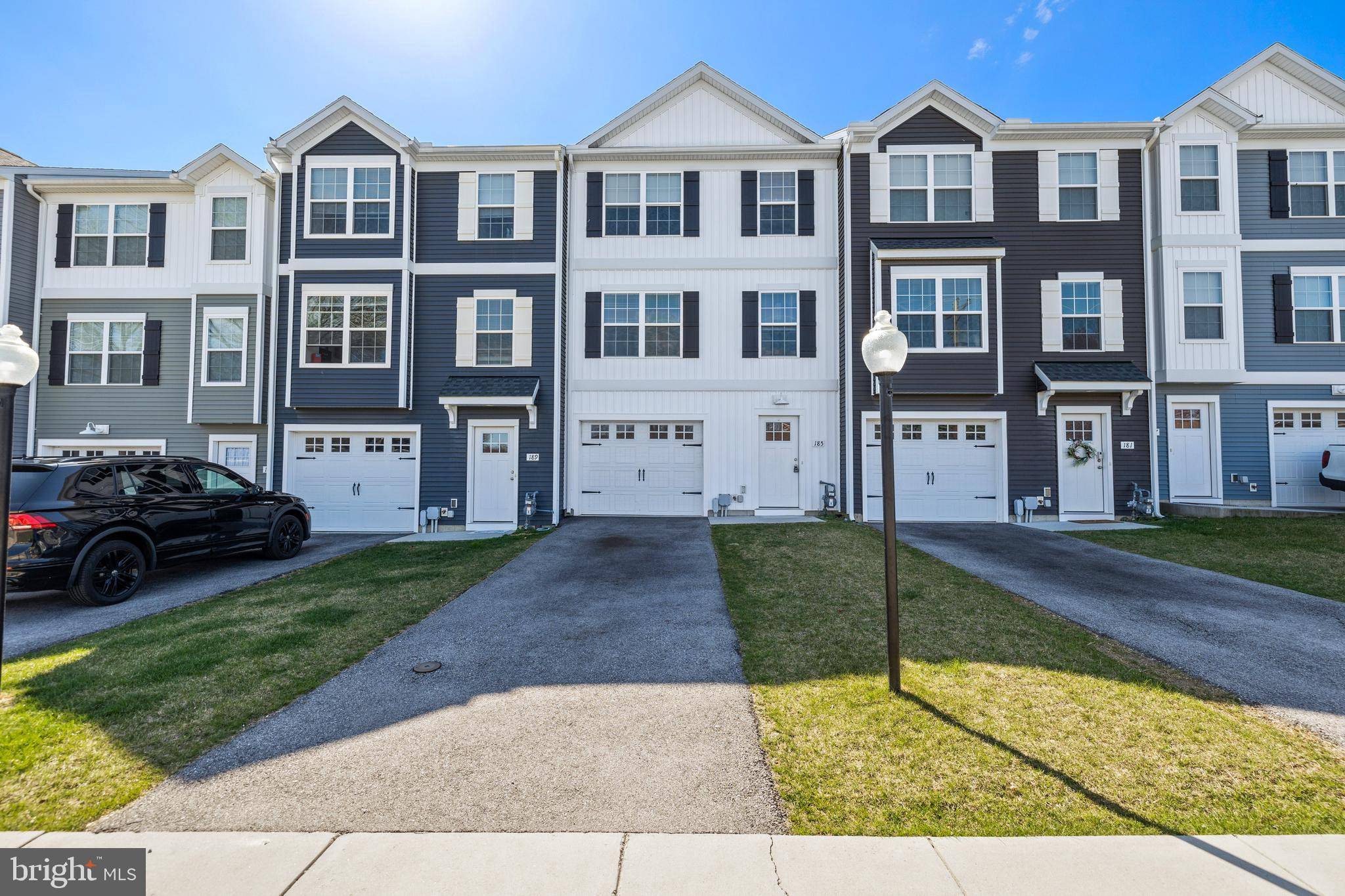 47 JUSTIFY DR, Hanover, PA 17331