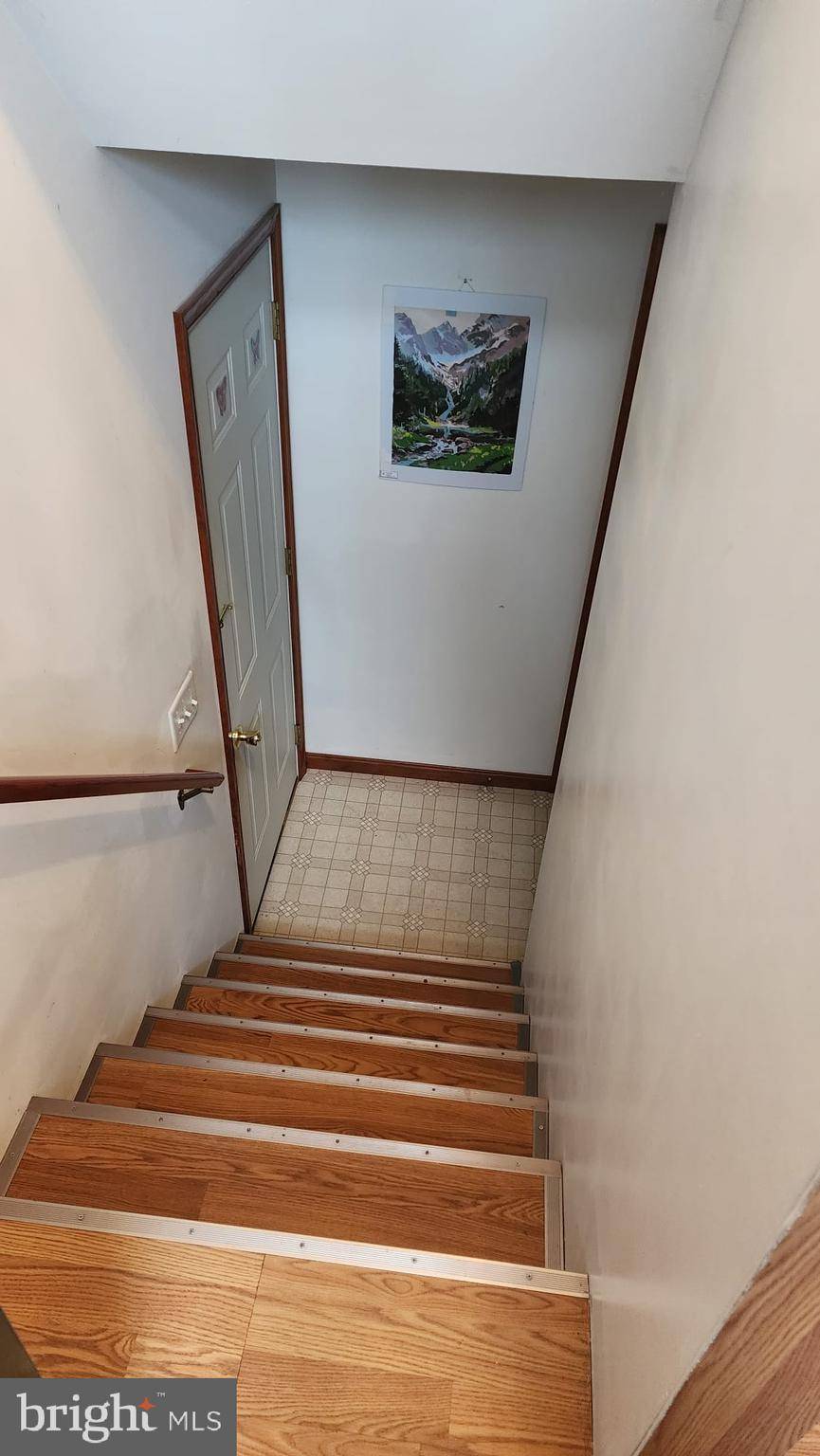 Shippensburg, PA 17257,201 GROVE DRIVE