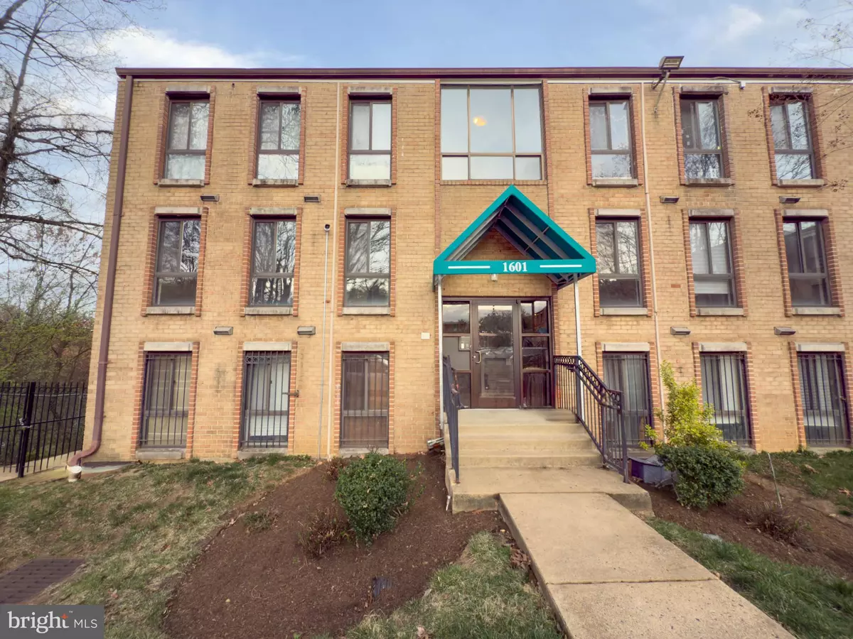 Washington, DC 20020,1601 GAINESVILLE ST SE #201