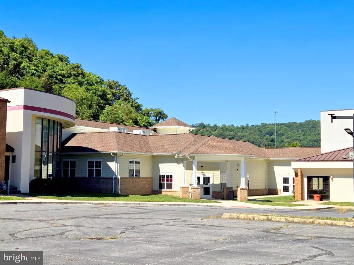 Covington, VA 24426,203 INTERSTATE DR