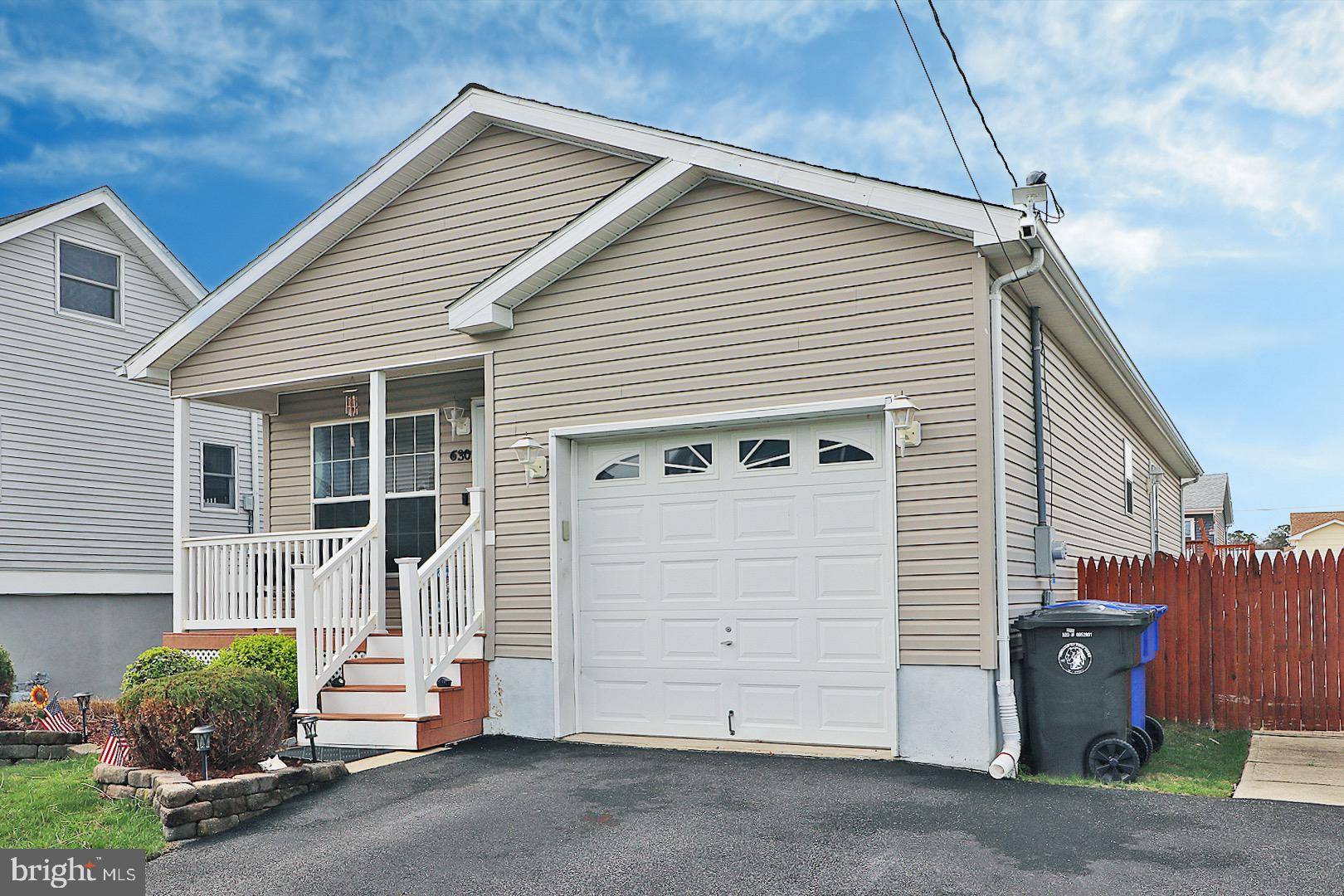Toms River, NJ 08753,630 GOOSE PL