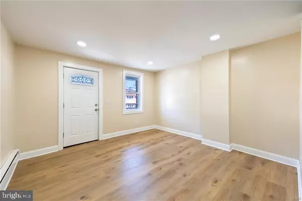 Pottsville, PA 17901,210 E BACON ST