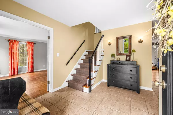 Glen Arm, MD 21057,8 HOLLY BERRY CT