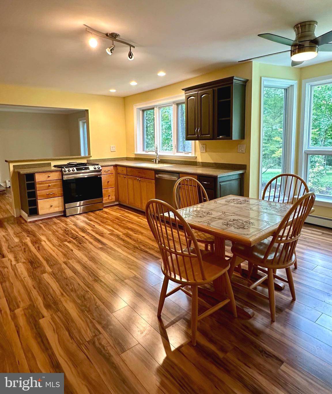 Marshall, VA 20115,10258 GOLDFINCH LN