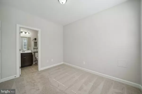 Crozet, VA 22932,1042 OLD TRAIL DR