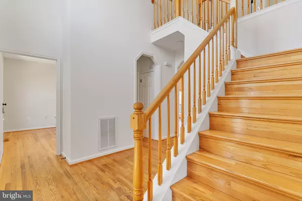 Waldorf, MD 20603,8797 COTTONGRASS ST