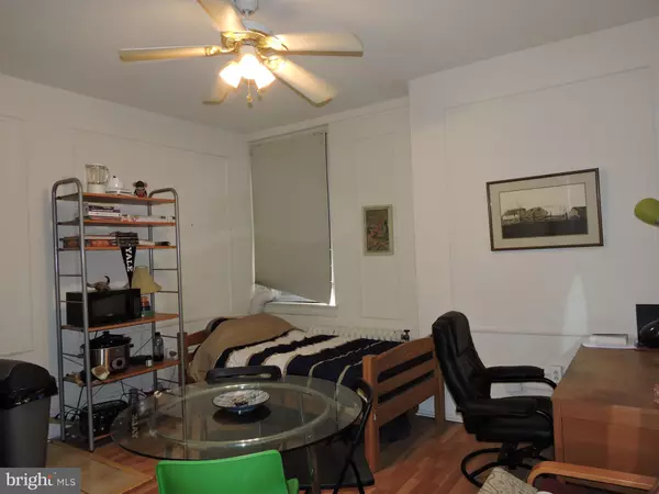 Philadelphia, PA 19107,1324 LOCUST ST #315