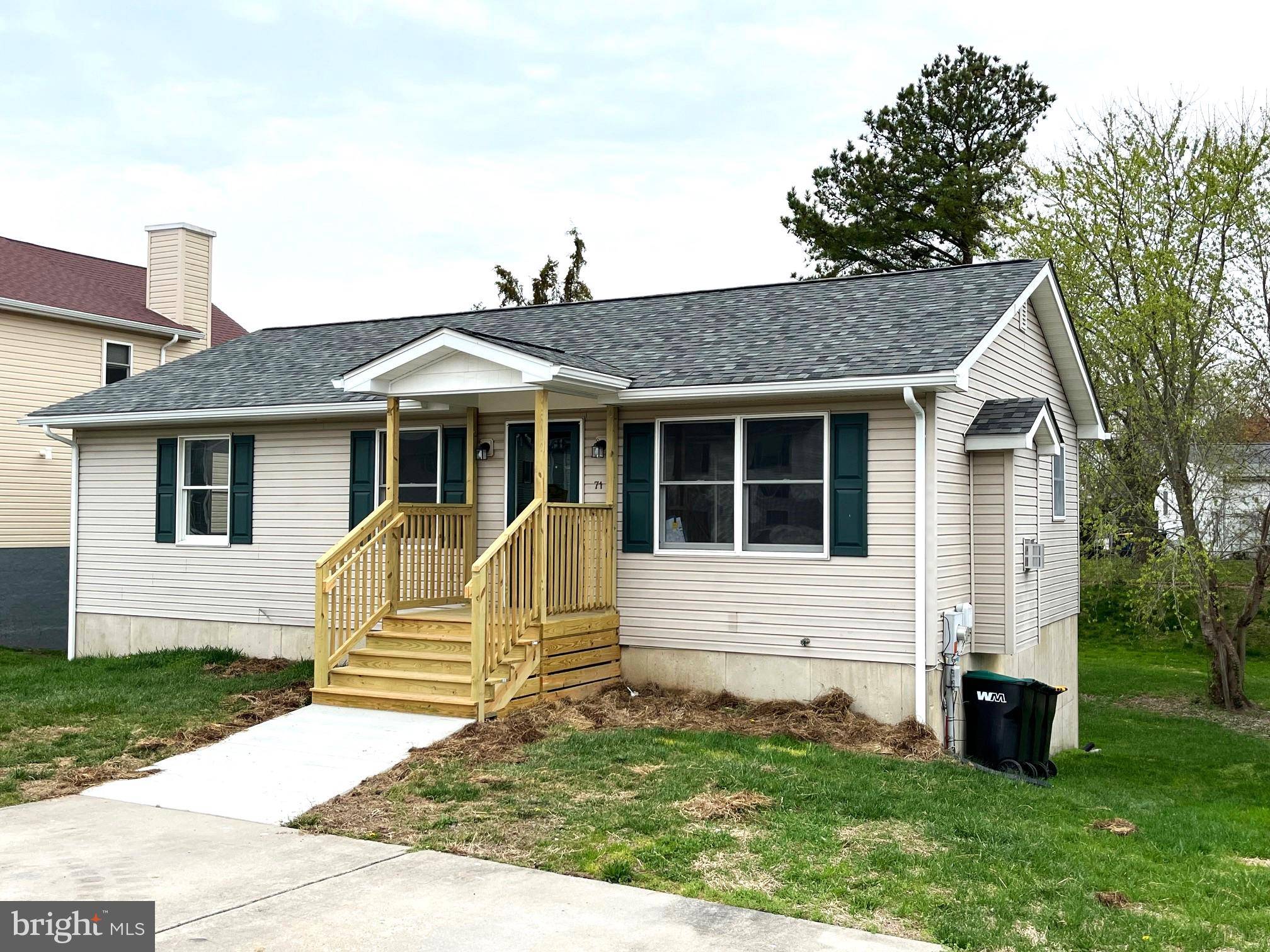 Smyrna, DE 19977,71 HARKINS DR