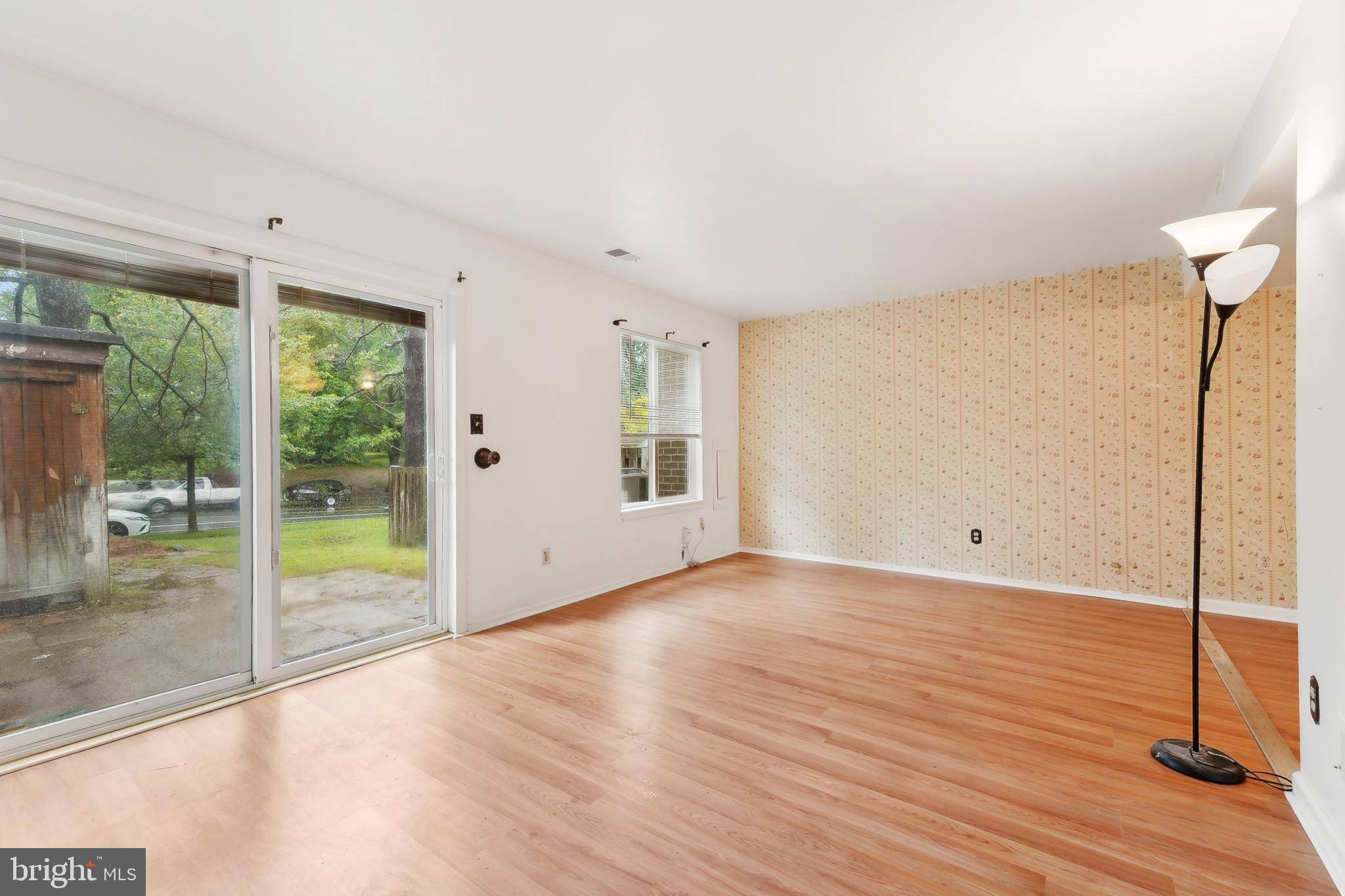 Gaithersburg, MD 20886,19504 DIVOT PL