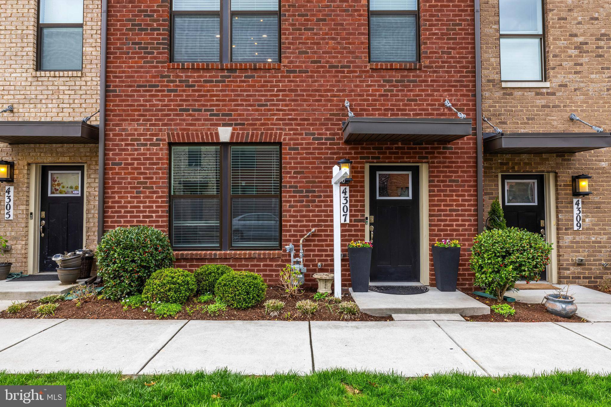 Baltimore, MD 21211,4307 LAPLATA AVE