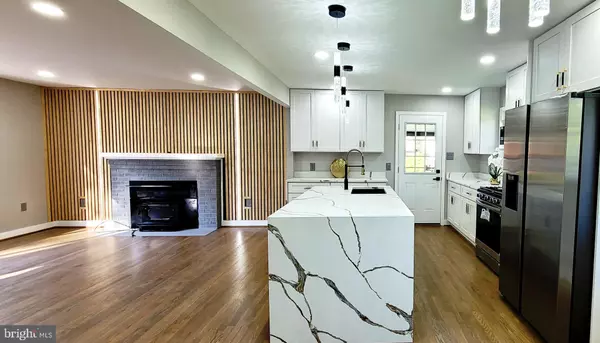 Springfield, VA 22150,7043 CALAMO ST