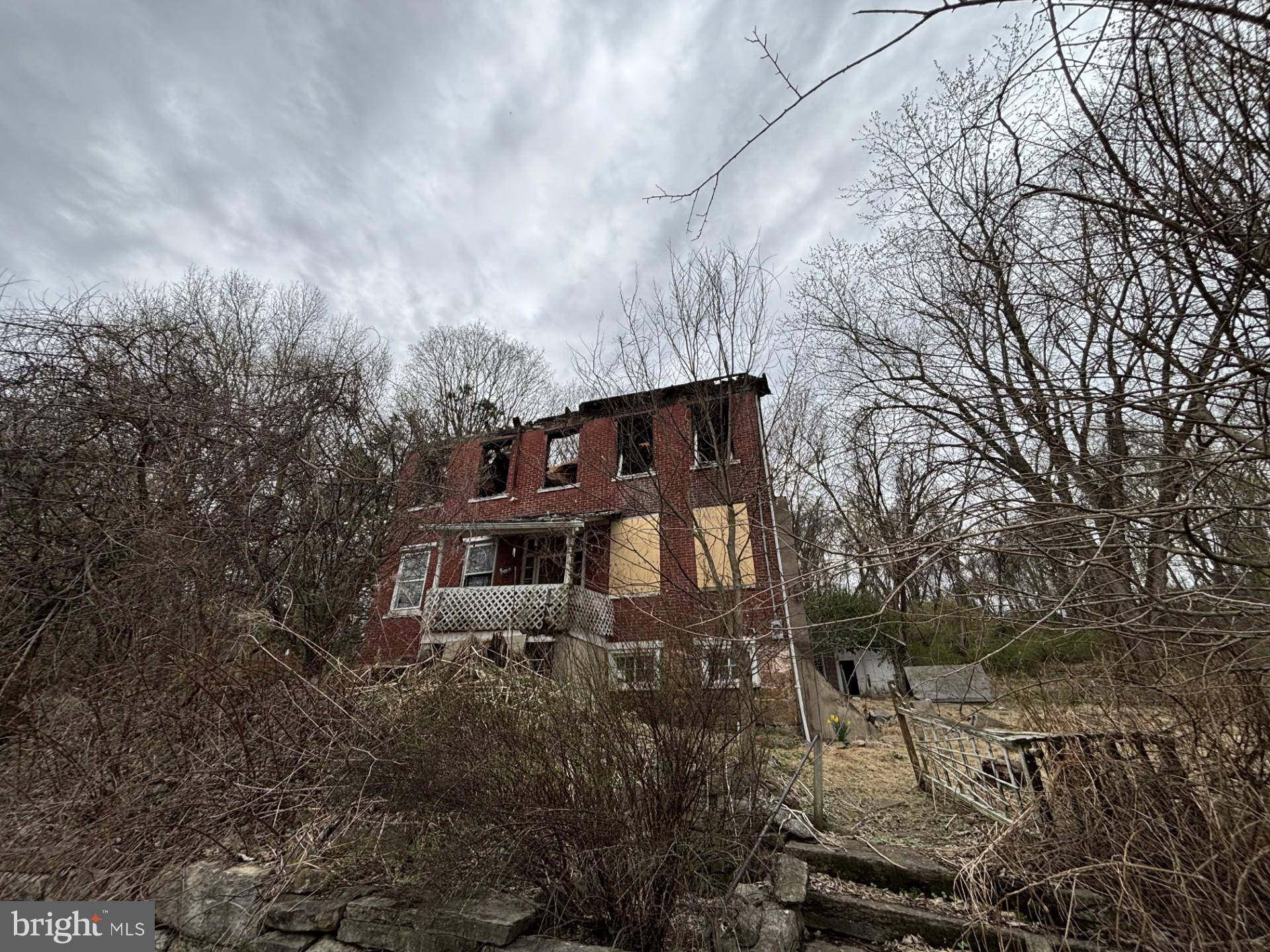 Dalmatia, PA 17017,210 RIVER RD