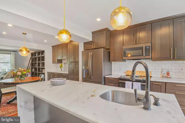 Fairfax, VA 22033,3760 MAZEWOOD LN