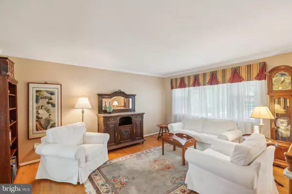 Springfield, VA 22152,6919 GILLINGS RD