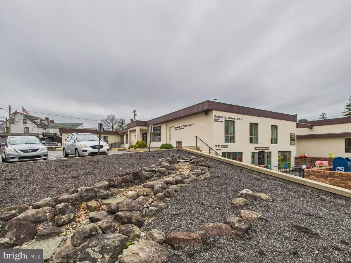 Mountville, PA 17554,2 COLLEGE AVE