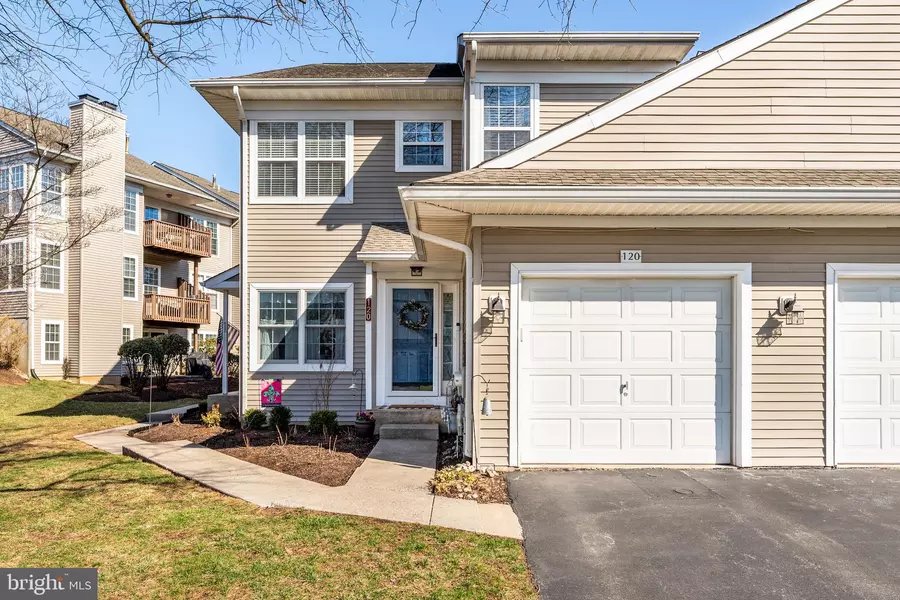 120 STEWARTS CT #802, Phoenixville, PA 19460