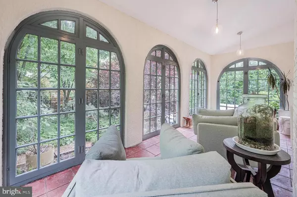 Baltimore, MD 21209,2244 CREST RD