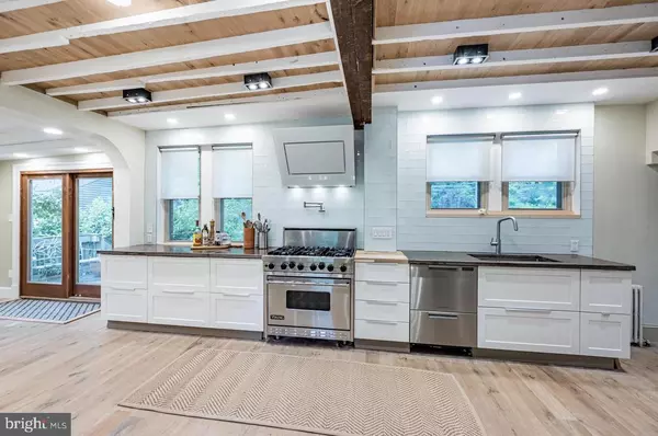 Baltimore, MD 21209,2244 CREST RD