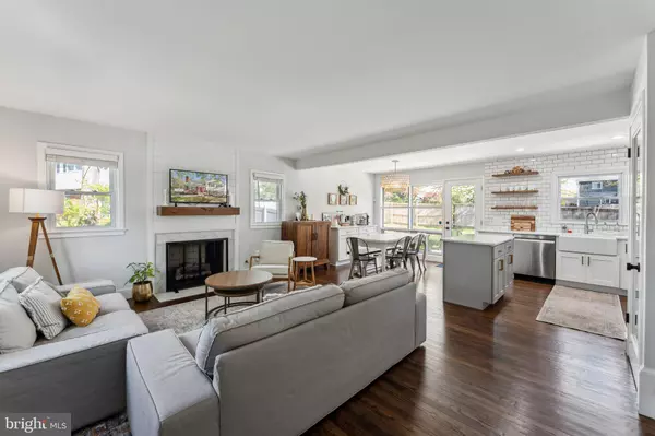 Falls Church, VA 22043,7919 ROSWELL DR