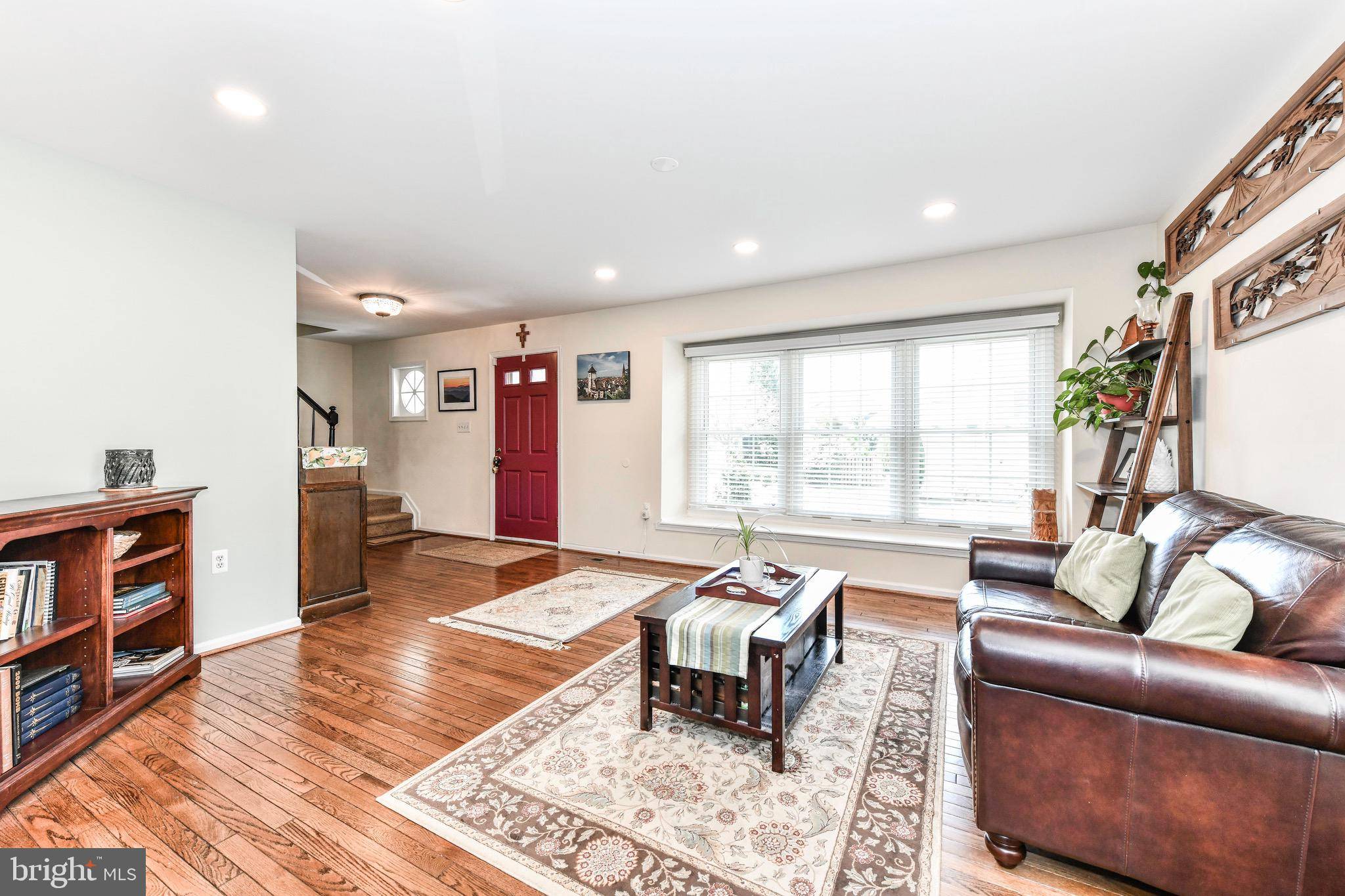 Herndon, VA 20171,13203 LADYBANK LN