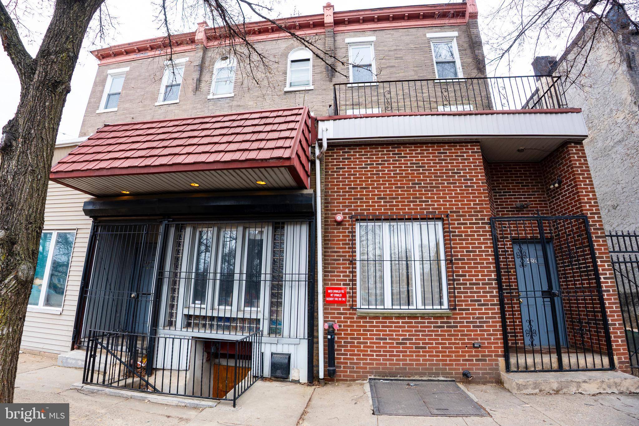 Philadelphia, PA 19143,430 S 52ND ST